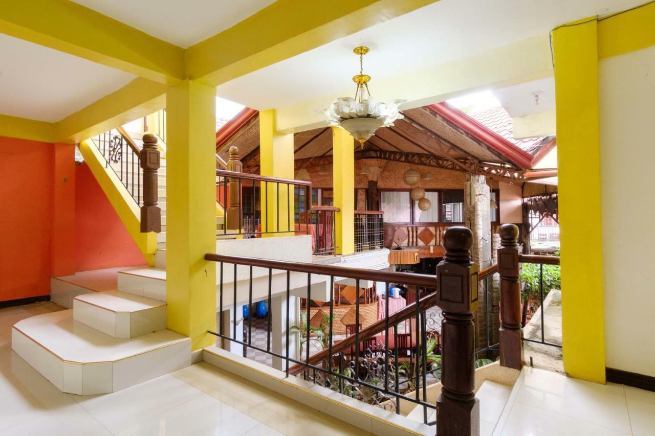 Oyo 621 De Loro Inn Puerto Princesa Zewnętrze zdjęcie
