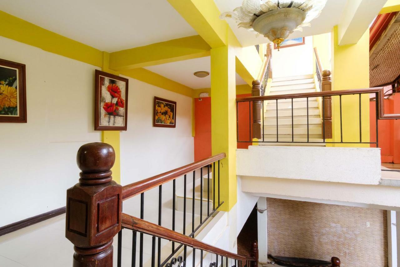 Oyo 621 De Loro Inn Puerto Princesa Zewnętrze zdjęcie